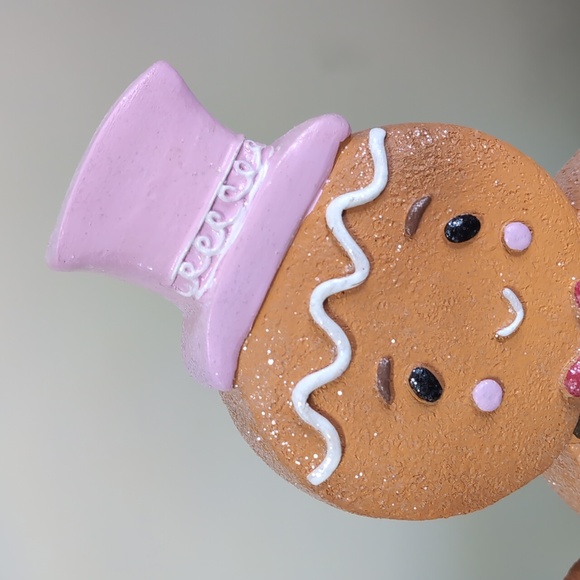 ❌SOLD❌Cupcakes & Cashmere Gingerbread Couple Figurines Christmas Decor, Shimmery - Picture 6 of 11